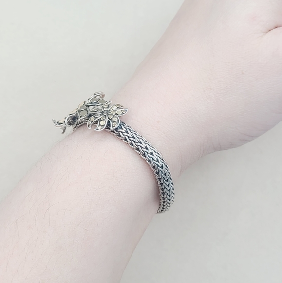 John Hardy Dot Ayu Frangipani Flower Bracelet With Gold - Picture 14 of 16